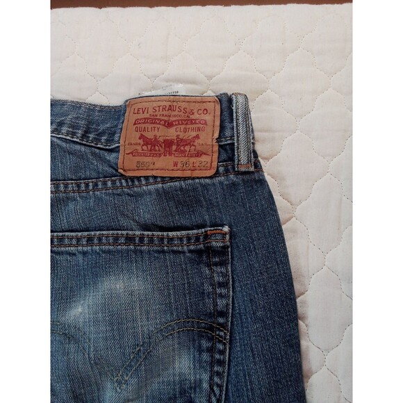Men's Levi Denim Jeans Style 559 Relaxed Straight Size 36 X 32 Worn See Pics - Picture 9 of 16
